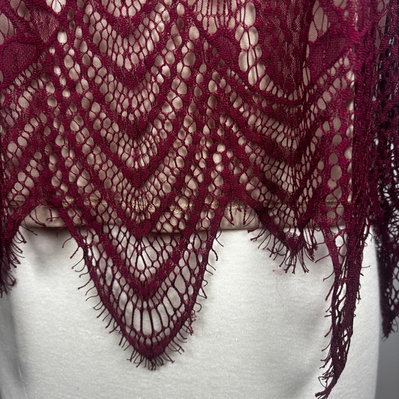 Lace Sleeveless High Neck Blouse - Picture 5 of 6